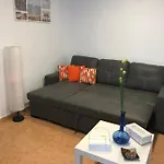 Modern 3bdr, A/c, Wifi & Parking *