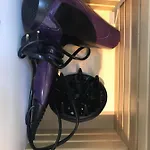 Modern 3bdr, A/c, Wifi & Parking *