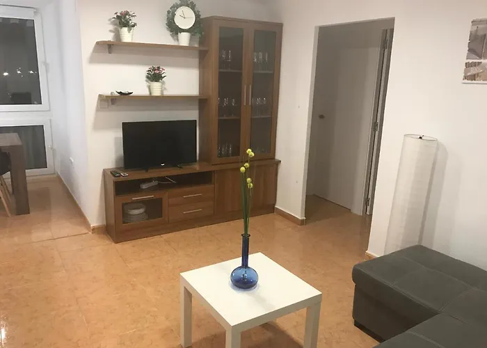 Apartment Modern 3bdr, A/c, Wifi & Parking *