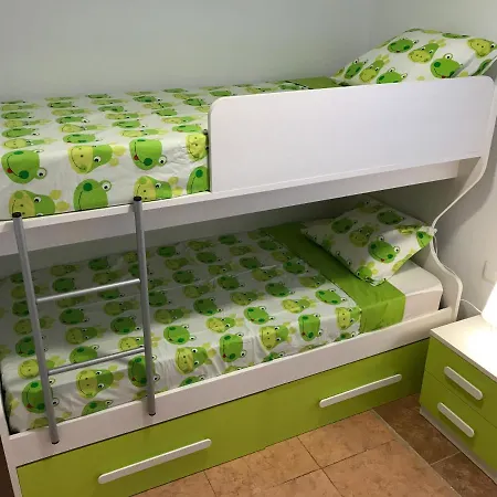 Modern 3bdr, A/c, Wifi & Parking Appartement