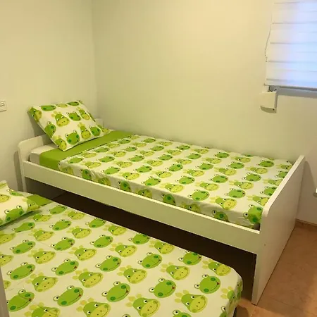 Apartment Modern 3bdr, A/c, Wifi & Parking *